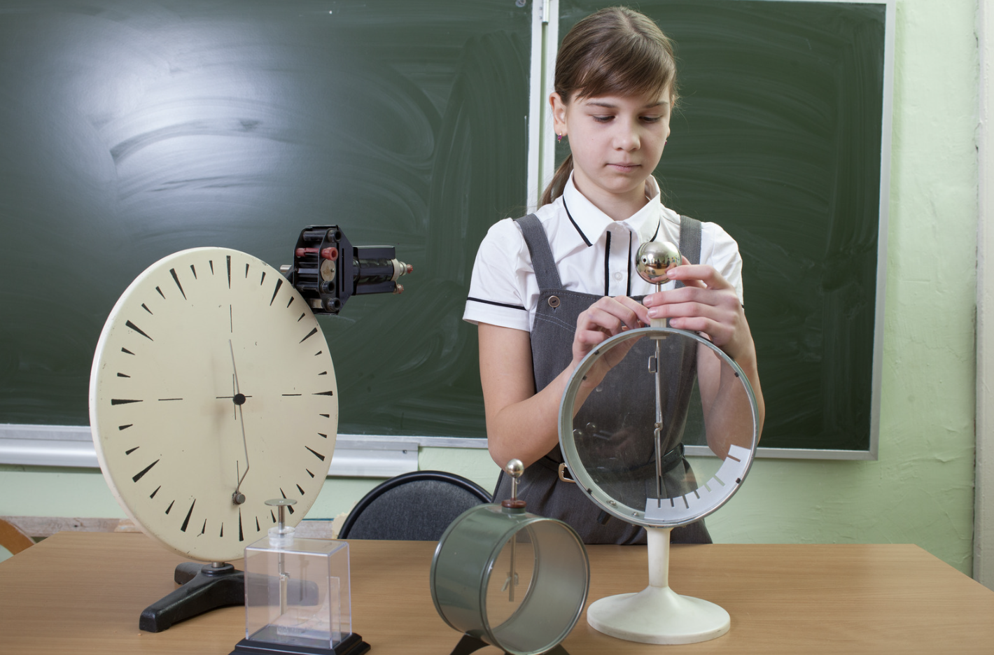Interactive physics simulation where students test concepts